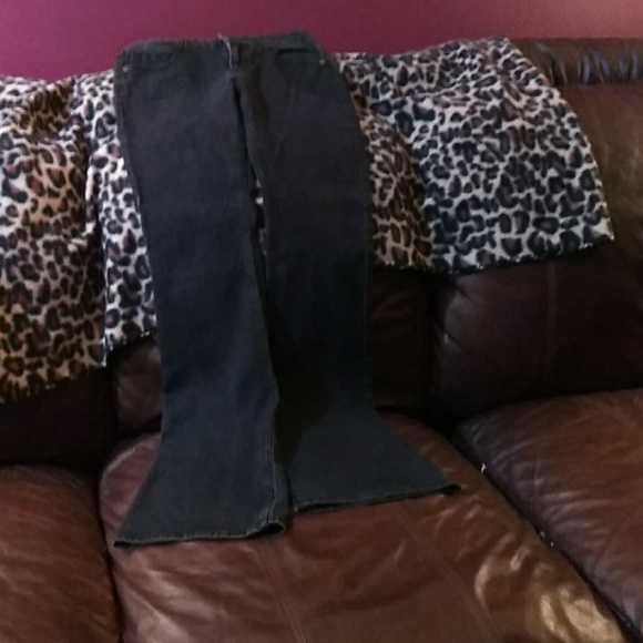 Jeans - Picture 1 of 2